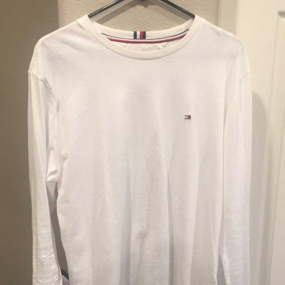 TOMMY HILFIGER LONG SLEEVE T - NEW!